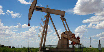 World crude oil prices witness partial recovery
