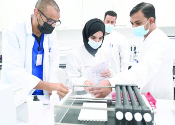 مصابات بالسرطان يروين قصصهن مع المرض والعودة للحياة الطبيعية
