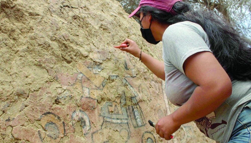 إعادة اكتشاف لوحة جدارية "استثنائية" في البيرو 55 1 إعادة اكتشاف لوحة جدارية “استثنائية” في البيرو 55