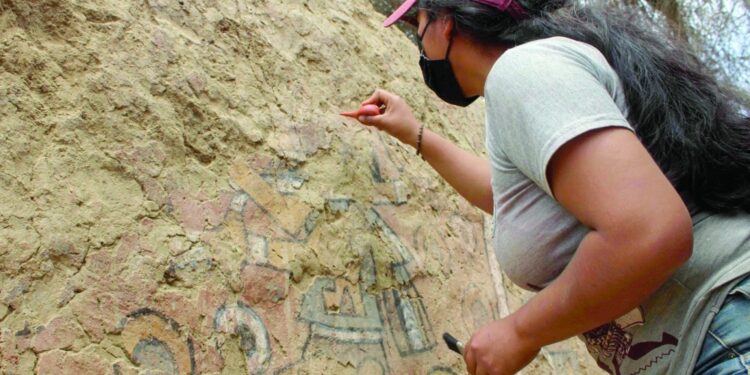 إعادة اكتشاف لوحة جدارية “استثنائية” في البيرو 55