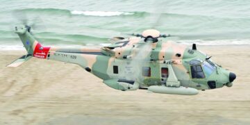 تنفيذ عملية اخلاء طبي لمواطنة في مسندم