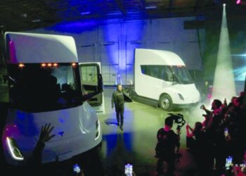 PepsiCo receives first heavy-duty electric trucks from Tesla