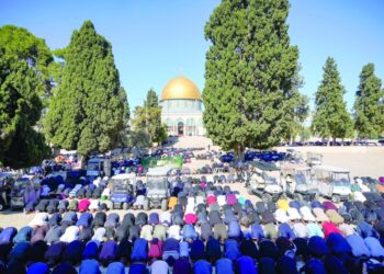 جيش الاحتلال يصيب فلسطينيا بجروح خطيرة ويعتقل شابين في نابلس