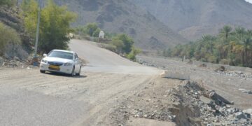 أهالي قرى “دماء” بولاية دماء والطائيين يناشدون بإصلاح الطريق الرابط يين قراهم وطريق الشرقية السريع