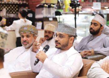 Science Café hosts a session on invasive birds in the Sultanate