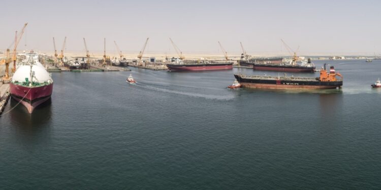 الحوض الجاف يستقبل 1406 مشروعا منذ انطلاقة عملياته