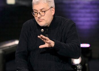 يفجيني فودولاذكين: نحن شهود على عصر مفزع