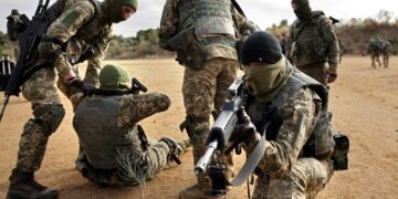 ارتفاع قتلى الجيش الروسي إلى أكثر من 90 ألفا وميليشيا متطوعين أوكرانية تريد “القتال حتى النهاية”