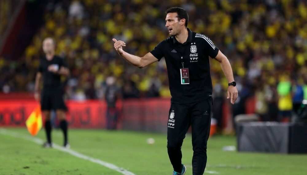 سكالوني: سعداء بالتأهل ونشعر كأننا نلعب في الأرجنتين 1 سكالوني: سعداء بالتأهل ونشعر كأننا نلعب في الأرجنتين