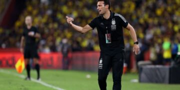 سكالوني: سعداء بالتأهل ونشعر كأننا نلعب في الأرجنتين