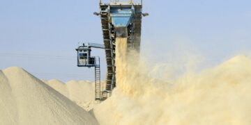 المغرب يحقق إيرادات قياسية من صادرات الفوسفات