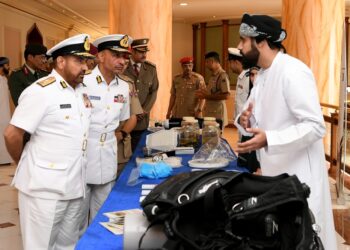 دورة في طب الأعماق والعلاج بالأكسجين بالبحرية السلطانية