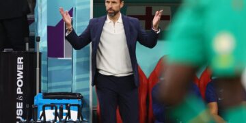 ساوثجيت يثني على لاعبيه ويكشف موقف رحيم سترلينج !