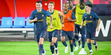 منتخبا البرتغال وسويسرا يتطلعان لإنهاء الغياب عن دور الثمانية