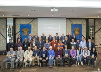 “الفياب” يشيد بالملتقى الدولي السابع للمصورين المقام في سلطنة عمان