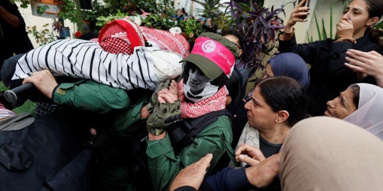 الخارجية الفلسطينية تسلم الجنائية الدولية ورقة حول "جرائم" إسرائيل بحق الأطفال 1 الخارجية الفلسطينية تسلم الجنائية الدولية ورقة حول “جرائم” إسرائيل بحق الأطفال