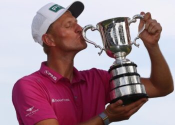 Poland's Meronk downs Scott to win Australian Open