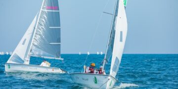 عمان للإبحار تحتفل بإنجازات المنتخب الوطني للإبحار الشراعي