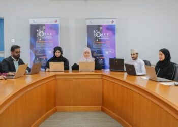 جامعة التقنية والعلوم التطبيقية بشناص تنظم ندوة أبحاث تكنولوجيا المعلومات