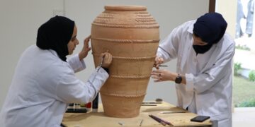 انطلاق فعاليات أسبوع “نحو تنمية ثقافية مستدامة” بنزوى