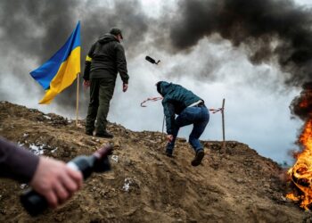 موسكو تؤيد مقترح واشنطن لحل سلمي لكنها لا ترى فرصة لمفاوضات حالية