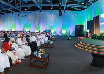 مؤتمر قمة الهيدروجين الأخضر يستعرض استراتيجية الاقتصاد والبنية الأساسية للهيدروجين الأخضر في سلطنة عمان