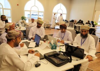 تعزيز قدرات المعلمين في البرمجيات والتطبيقات الذكية