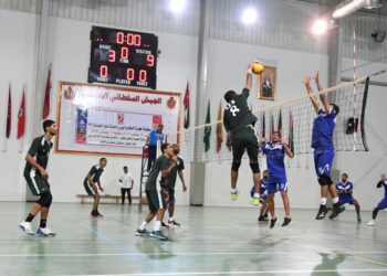 كتيبة ساحل عمان تحصد لقب بطولة الطائرة لوحدات لواء المشاة