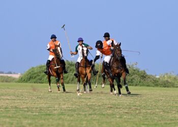 فريق الصولجان بالخيالة السلطانية يفوز على نوماس السعودي