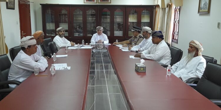 سنن البحر ببوشر تناقش قرار حظر صيد سمك السردين