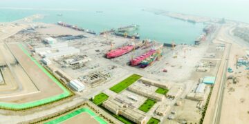 مصنع إنتاج الحديد الأخضر يرفد الناتج المحلي ويحفز الاستثمار بالطاقة المتجددة