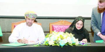 “العمانية للنطاق العريض” توقع اتفاقيات طويلة الأجل مع 8 بنوك محلية بقيمة 171 مليون ريال