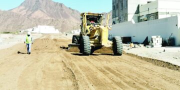 رصف 32 كيلومترًا من الطرق الداخلية ببهلا