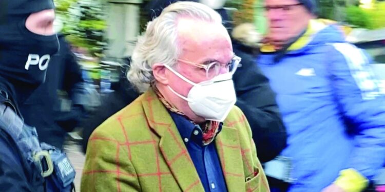 ألمانيا تحبط محاولة جماعة يمينية متطرفة لقلب نظام الحكم 1 ألمانيا تحبط محاولة جماعة يمينية متطرفة لقلب نظام الحكم