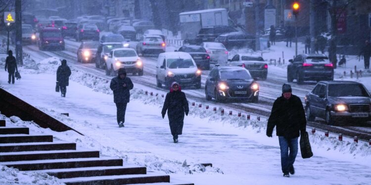 كييف: الهجمات الروسية دمرت 350 منشأة غاز أوكرانية 1 كييف: الهجمات الروسية دمرت 350 منشأة غاز أوكرانية