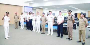 سلطنة عمان وفرنسا تبحثان أوجه التعاون البحري