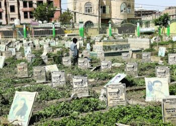 Yemen rivals ramp up economic war as truce efforts limp