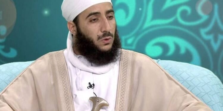 فتاوى يجيب عنها فضيلة الشيخ الدكتور كهلان بن نبهان الخروصي مساعد المفتي العام لسلطنة عمان 1 فتاوى يجيب عنها فضيلة الشيخ الدكتور كهلان بن نبهان الخروصي مساعد المفتي العام لسلطنة عمان