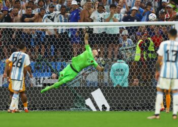 الأرجنتين تفوز على نيذرلاند بركلات الترجيح وتصعد للمربع الذهبي