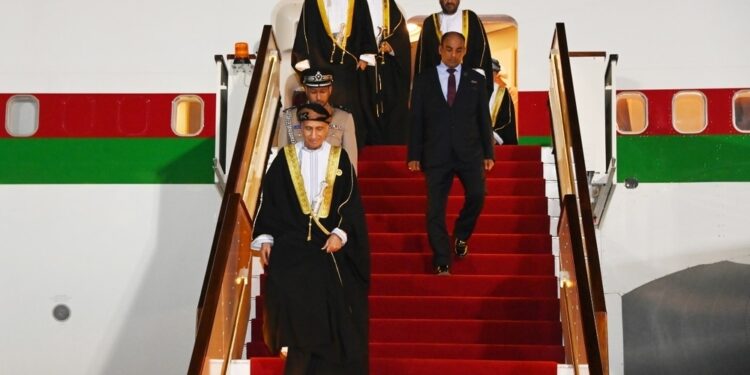 السيد فهد يعود إلى البلاد 1 السيد فهد يعود إلى البلاد