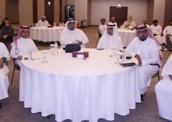 وفدٌ سعوديٌّ يطّلع على تجربة سلطنة عُمان في مجال الطرق