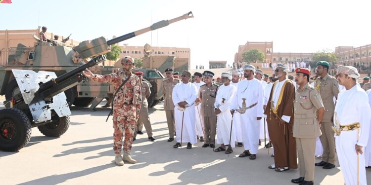 عروض عسكرية في احتفال لواء المشاة (11) وقوات الفرق بذكرى 11 ديسمبر