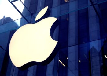 India's Tata Group to open 100 Apple stores