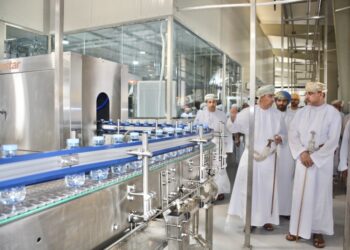 افتتاح مصنع “ينابيع الجبل” بقيمة مليوني ريال في بهلا