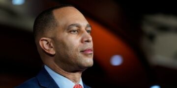 Challenges for Jeffries as Pelosi's successor