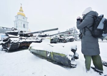 قتال عنيف في شرق اوكرانيا يخلف خسائركبيرة متبادلة والأمم المتحدة تعاين الأضرار