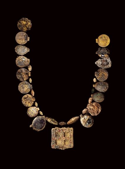 A 1,300-year-old gold necklace unearthed in England