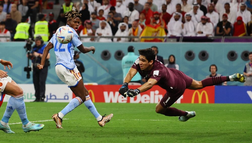ياسين بونو الحارس الأمين لمنتخب المغرب