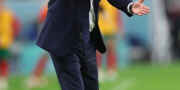 الاتحاد البرتغالي يفسخ عقد المدرب سانتوس