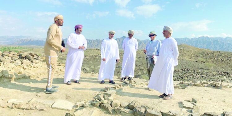 الإطلاع على أعمال التنقيب عن الآثار في "قميراء" بولاية ضنك 1 الإطلاع على أعمال التنقيب عن الآثار في “قميراء” بولاية ضنك